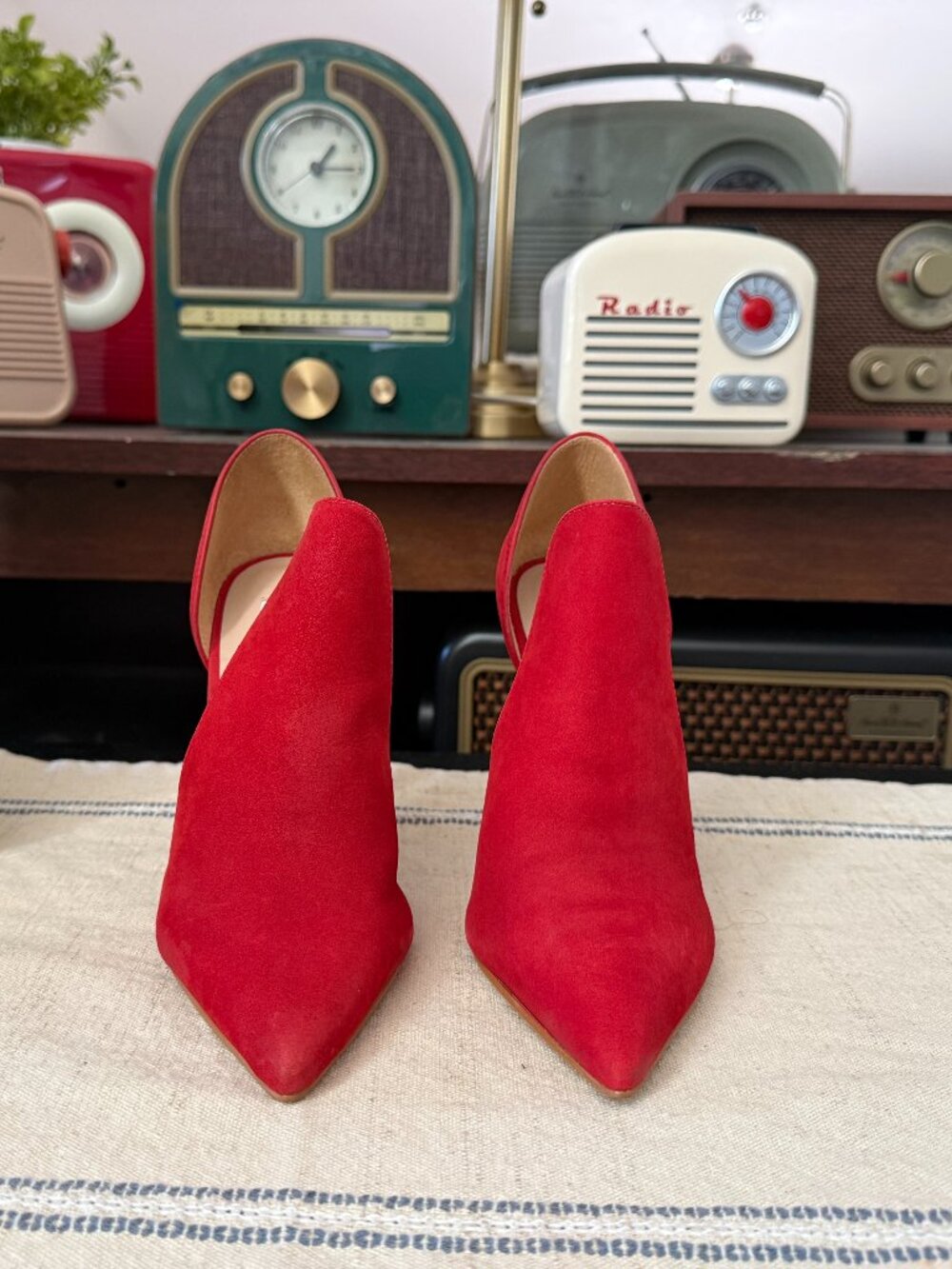 Steve Madden Red Suede D’Orsay Stiletto Pumps Size 5.5